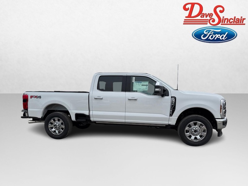 Ford Super Duty F-250 SRW Vehicle Image 05