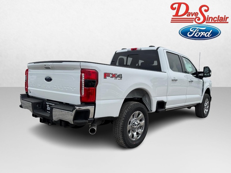 Ford Super Duty F-250 SRW Vehicle Image 07