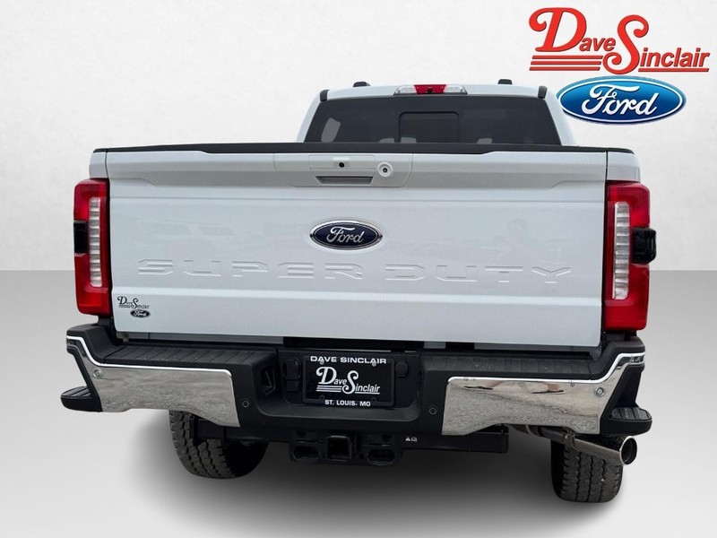 Ford Super Duty F-250 SRW Vehicle Image 08
