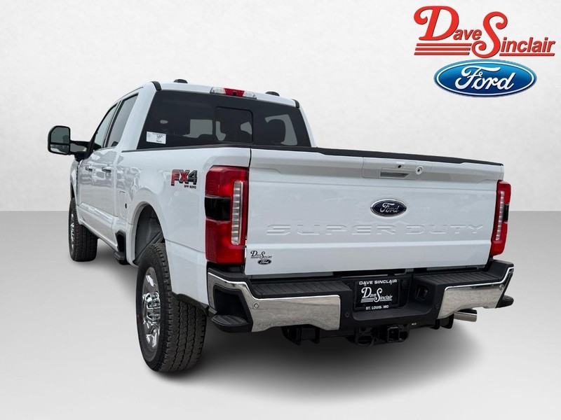 Ford Super Duty F-250 SRW Vehicle Image 09