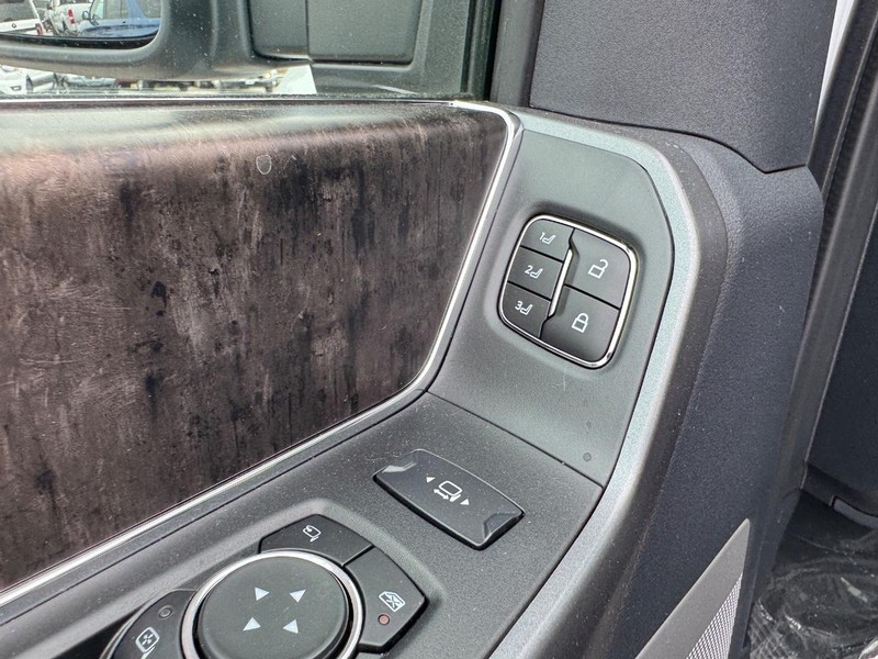 Ford Super Duty F-250 SRW Vehicle Image 20