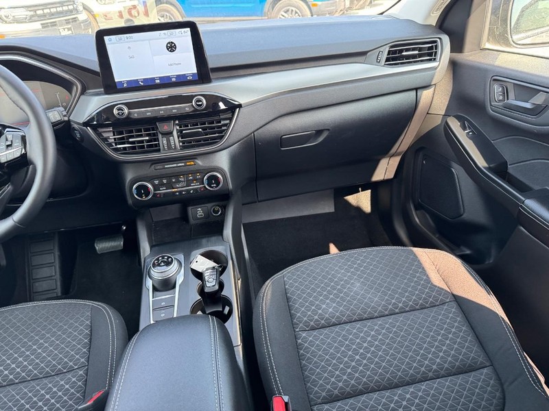 Ford Escape Vehicle Image 16