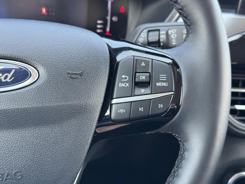 Ford Escape Vehicle Image 21