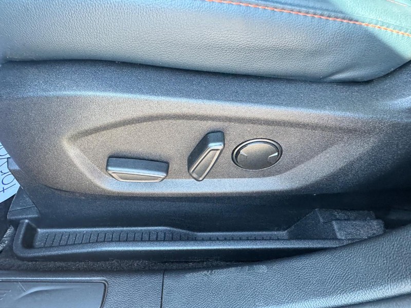 Ford Edge Vehicle Image 17