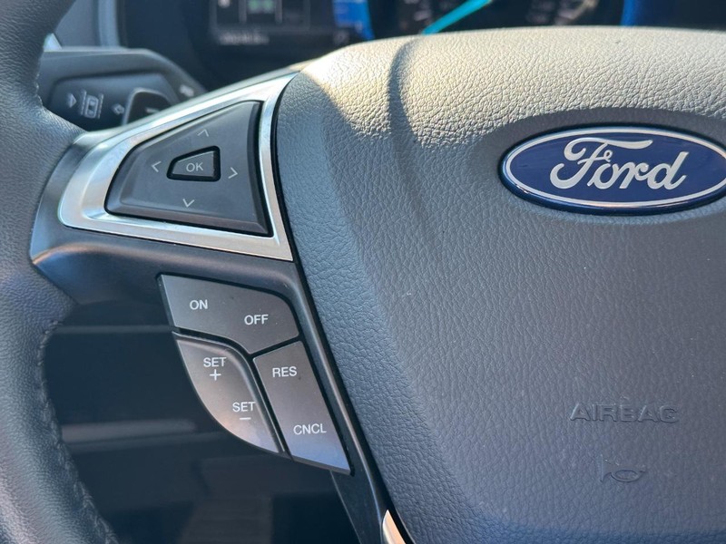 Ford Edge Vehicle Image 20