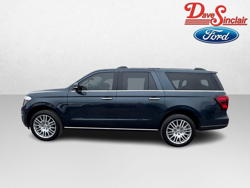 Ford Expedition Max Vehicle Image 10