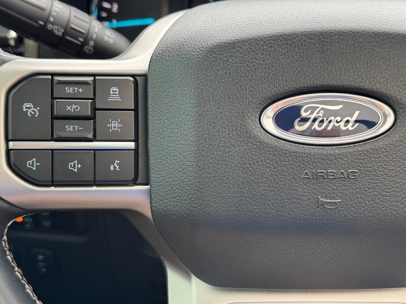Ford Expedition Max Vehicle Image 24