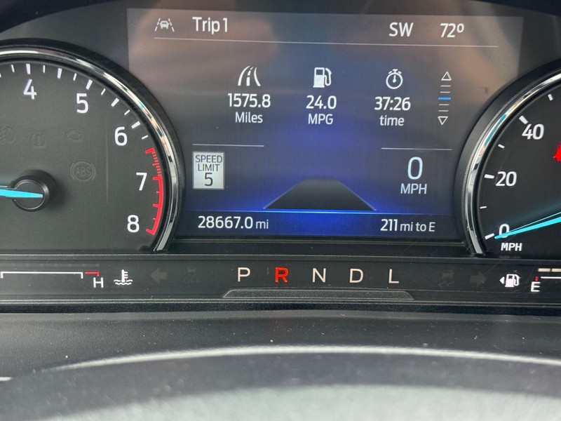 Ford Explorer Vehicle Image 28