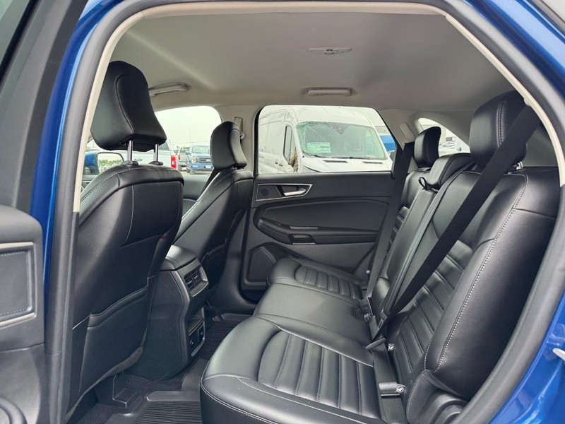 Ford Edge Vehicle Image 12