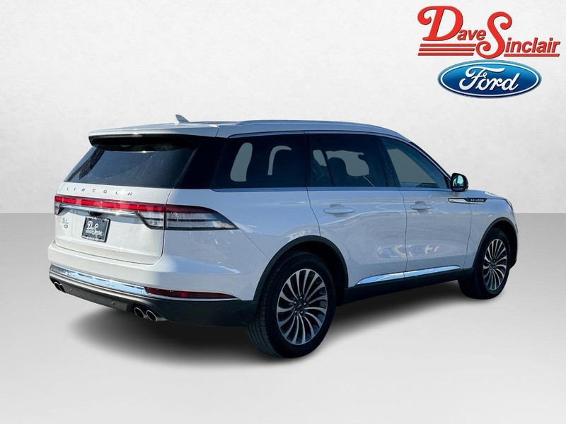 Lincoln Aviator Vehicle Image 07