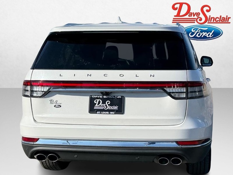 Lincoln Aviator Vehicle Image 08