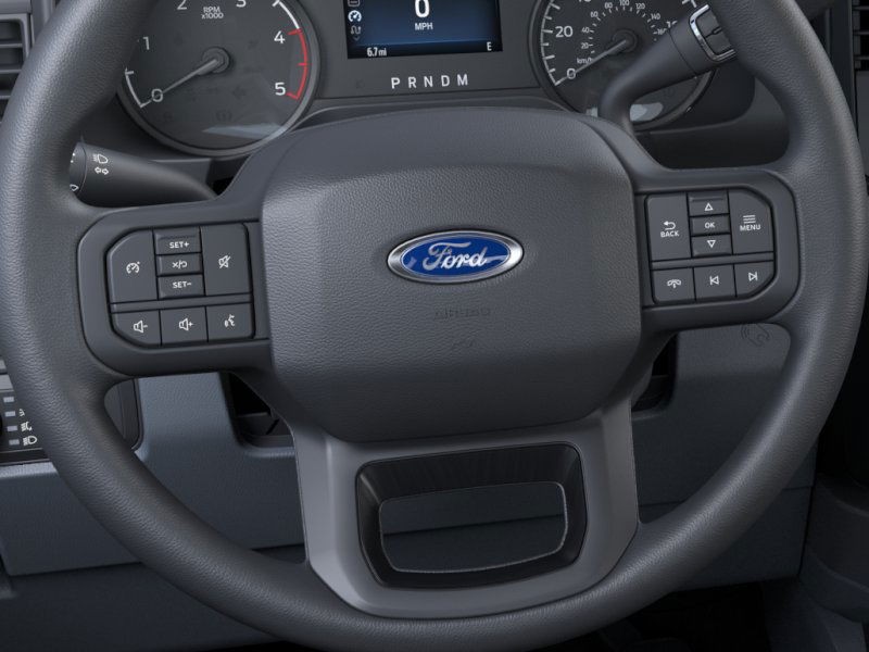 Ford Super Duty F-250 SRW Vehicle Image 14