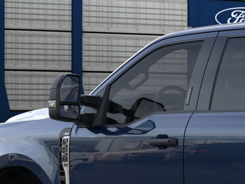 Ford Super Duty F-250 SRW Vehicle Image 22