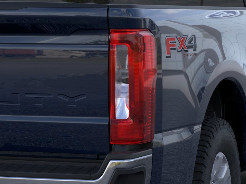 Ford Super Duty F-250 SRW Vehicle Image 23
