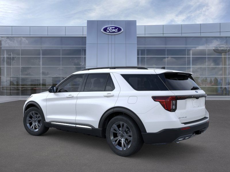 Ford Explorer Vehicle Image 05