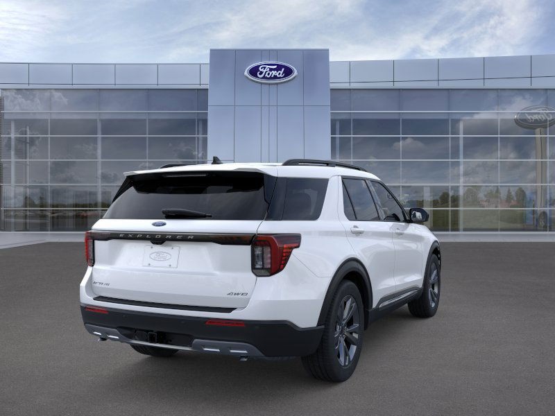 Ford Explorer Vehicle Image 10