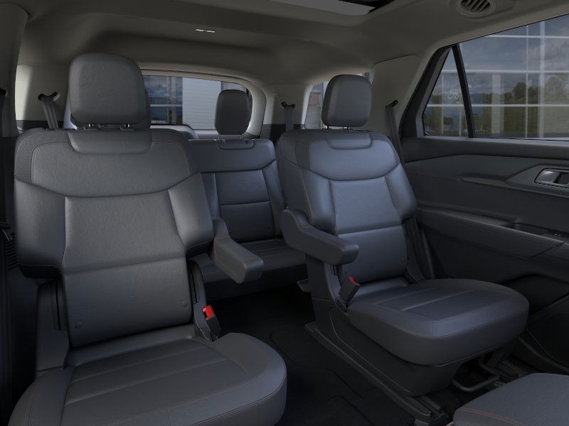 Ford Explorer Vehicle Image 13