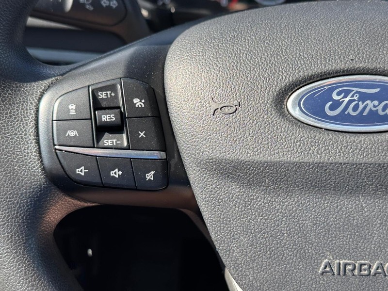 Ford Escape Vehicle Image 21