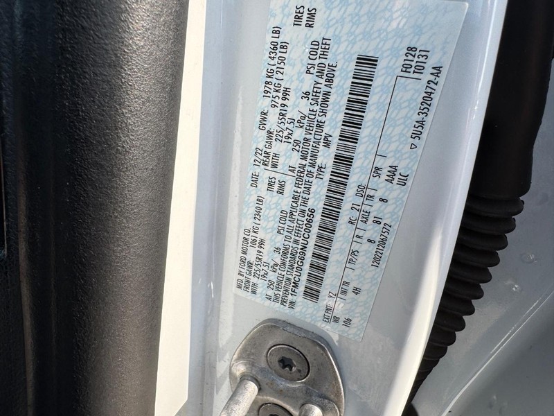 Ford Escape Vehicle Image 26