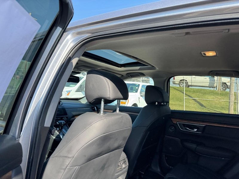Honda CR-V Vehicle Image 13