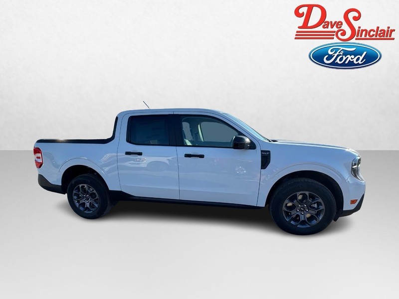 Ford Maverick Vehicle Image 05