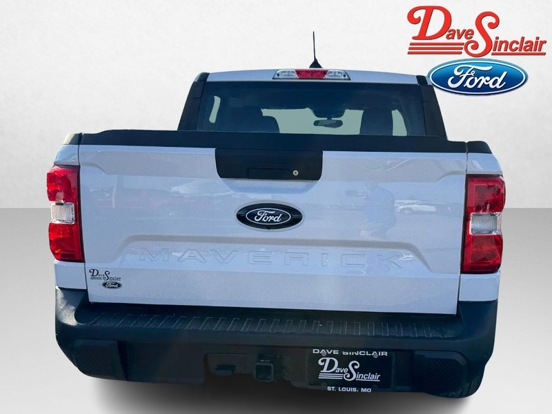 Ford Maverick Vehicle Image 08