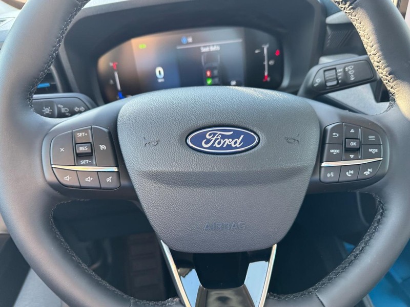 Ford Maverick Vehicle Image 20