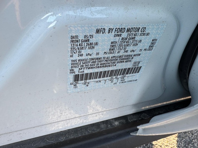 Ford Maverick Vehicle Image 25