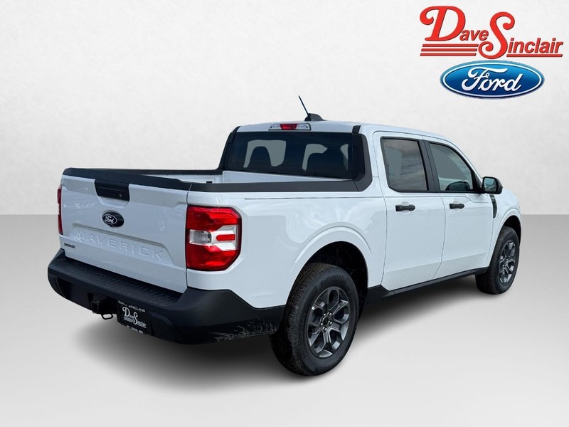 Ford Maverick Vehicle Image 07