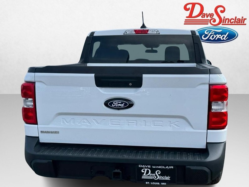Ford Maverick Vehicle Image 08