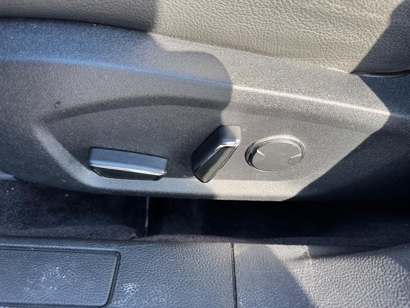 Ford Fusion Vehicle Image 17
