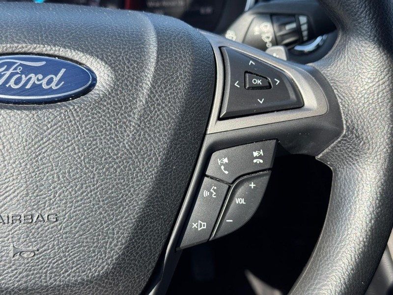 Ford Fusion Vehicle Image 22