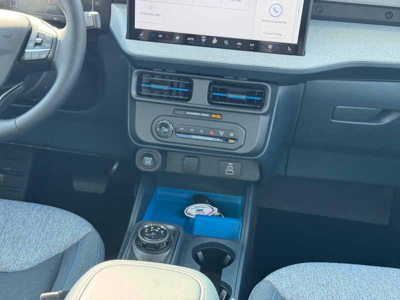 Ford Maverick Vehicle Image 18