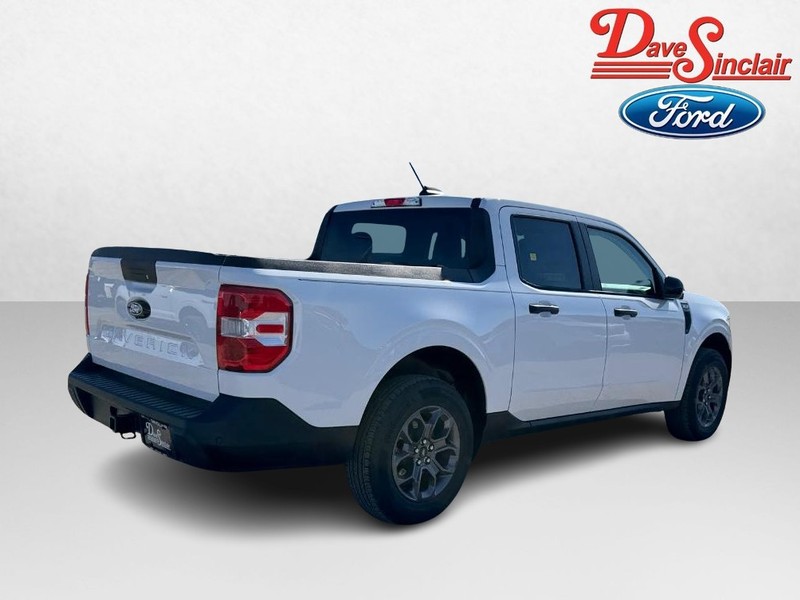 Ford Maverick Vehicle Image 07