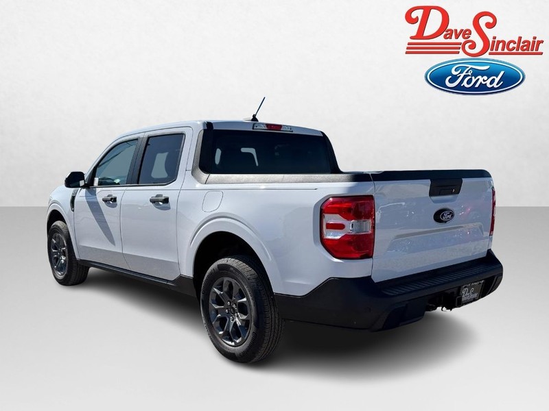 Ford Maverick Vehicle Image 09