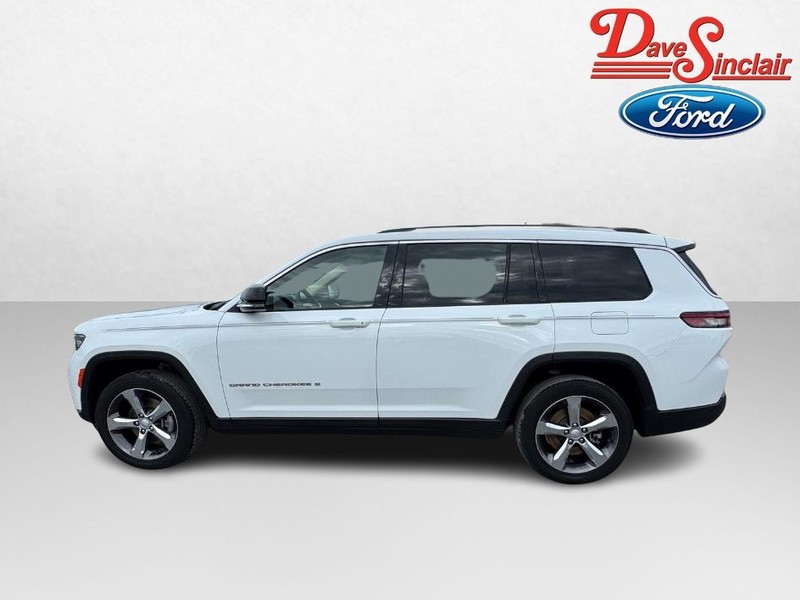 Jeep Grand Cherokee L Vehicle Image 10