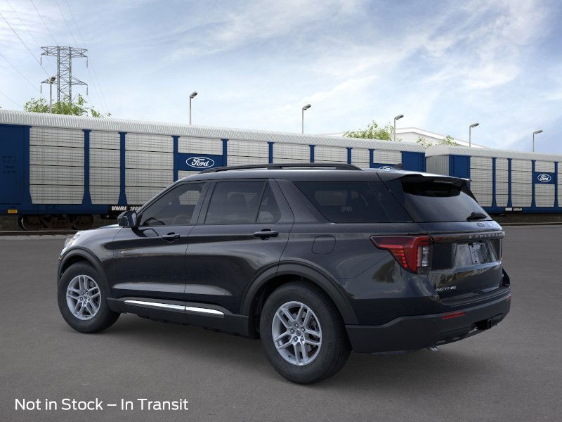 Ford Explorer Vehicle Image 05