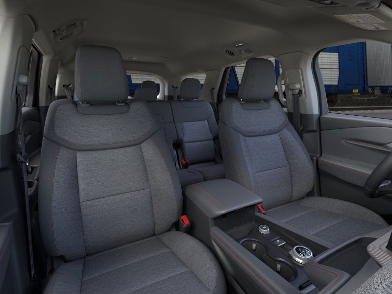 Ford Explorer Vehicle Image 12