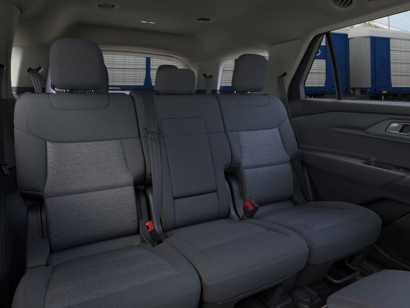 Ford Explorer Vehicle Image 13