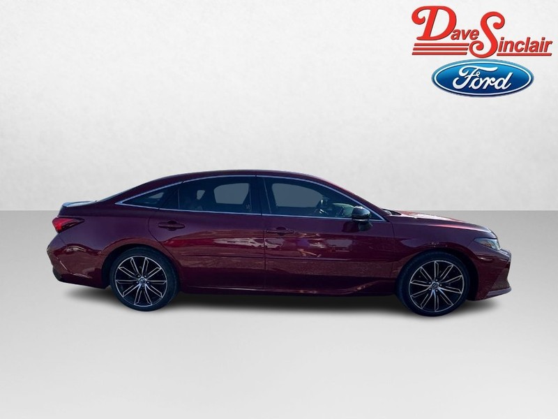 Toyota Avalon Vehicle Image 05