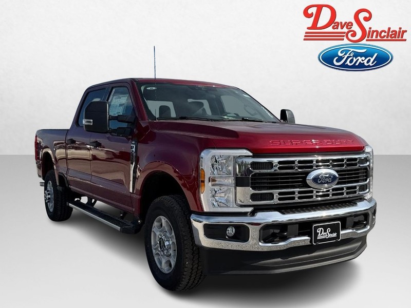 Ford Super Duty F-250 SRW Vehicle Image 04