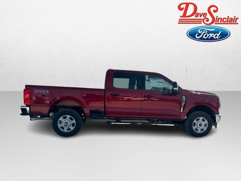 Ford Super Duty F-250 SRW Vehicle Image 05