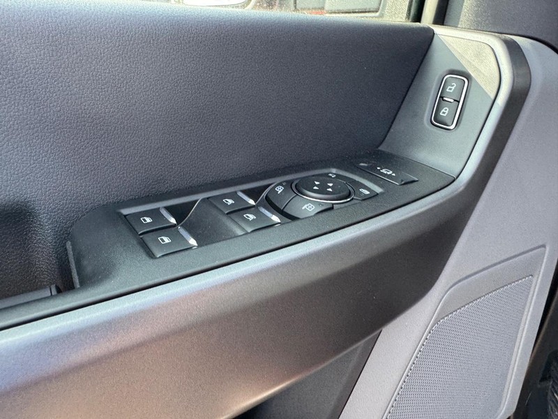 Ford Super Duty F-250 SRW Vehicle Image 19