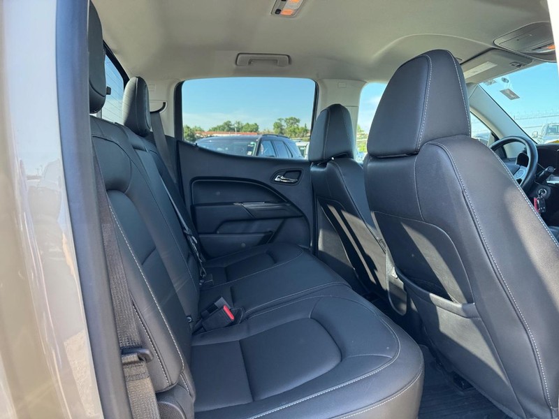 Chevrolet Colorado Vehicle Image 13