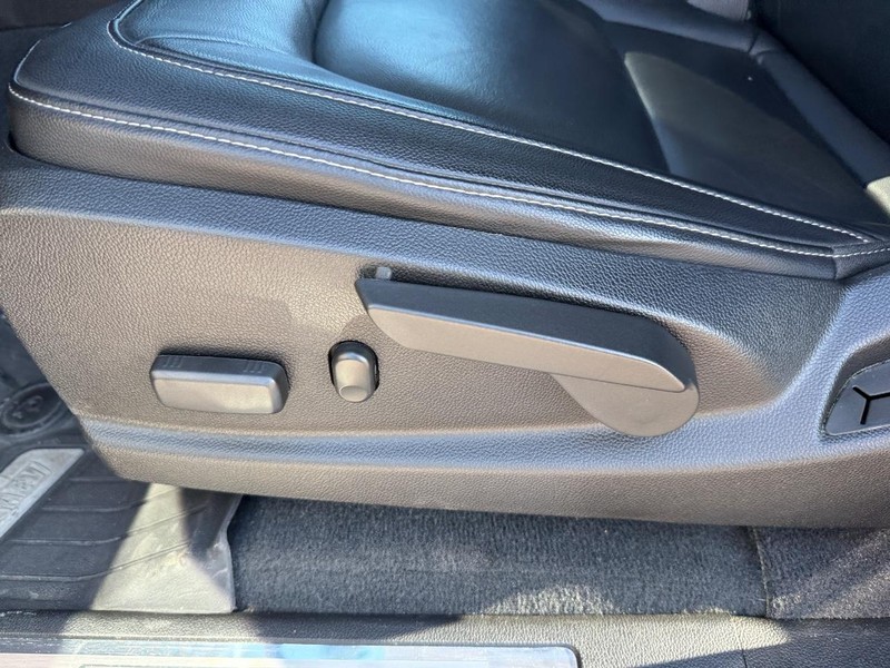 Chevrolet Colorado Vehicle Image 17