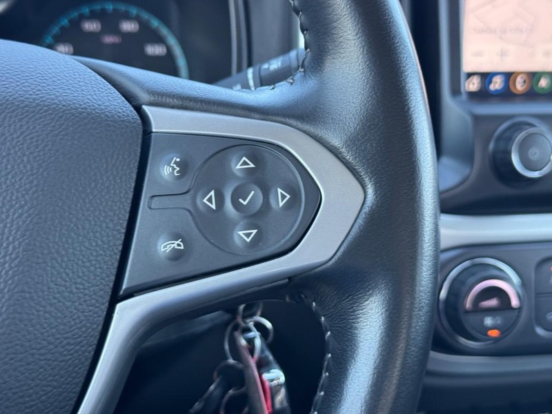 Chevrolet Colorado Vehicle Image 21