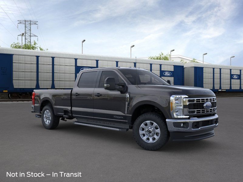 Ford Super Duty F-350 SRW Vehicle Image 09
