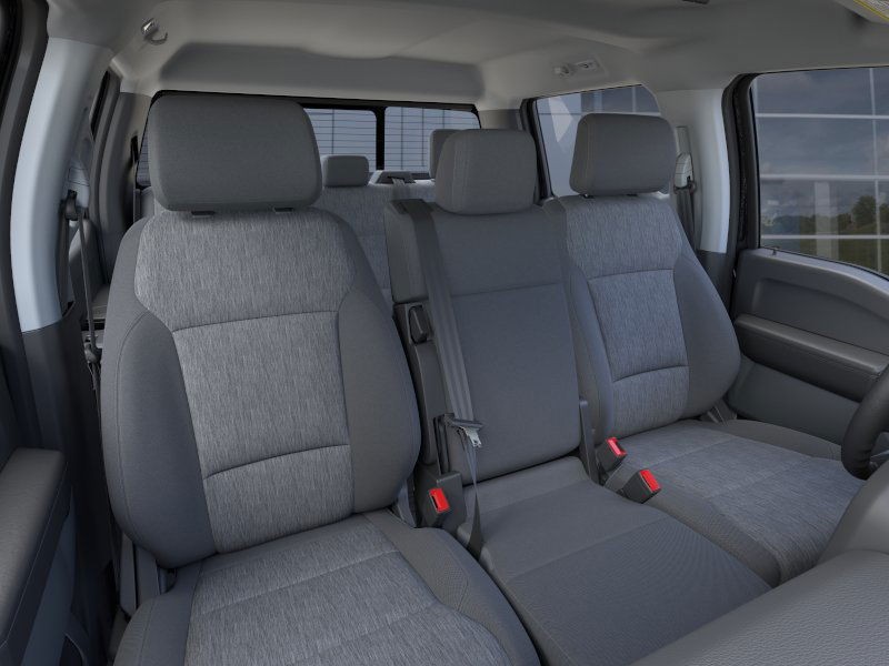 Ford Super Duty F-250 SRW Vehicle Image 12