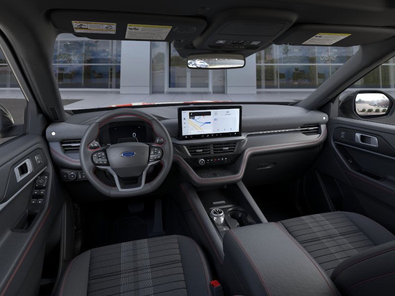 Ford Explorer Vehicle Image 11