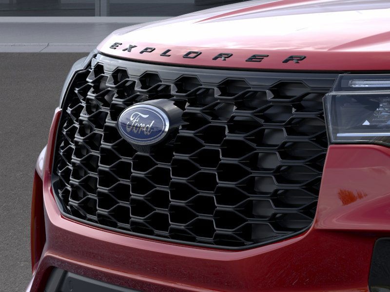 Ford Explorer Vehicle Image 19